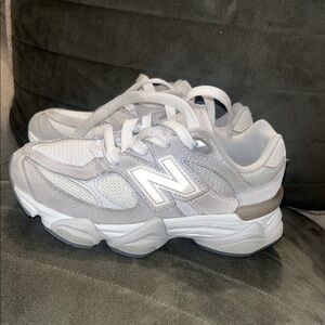 New Balance Kids' girls White and Gray Sneakers